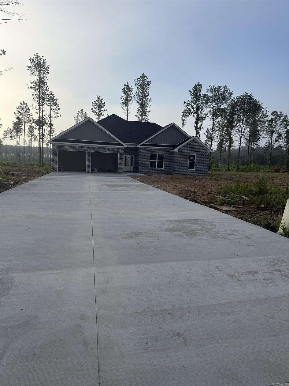 3 Acres of Land with Home for Sale in Sheridan, Arkansas