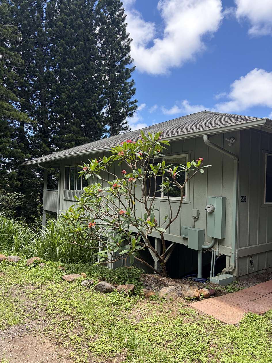 1 Acre of Residential Land for Sale in Haʻikū, Hawaii
