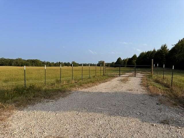 28.1 Acres of Land for Sale in Eustace, Texas