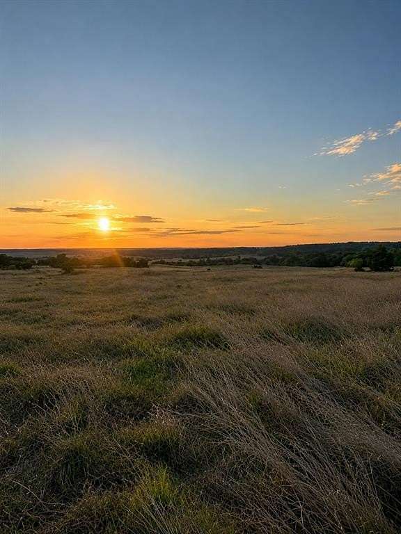 5 Acres of Residential Land for Sale in Gracemont, Oklahoma