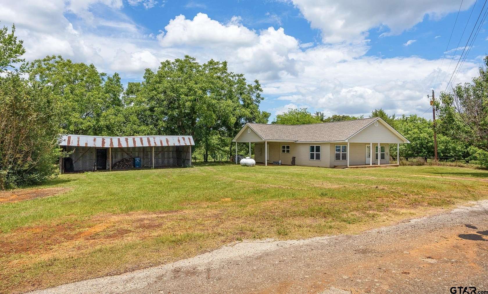 26.3 Acres of Land with Home for Sale in Troup, Texas