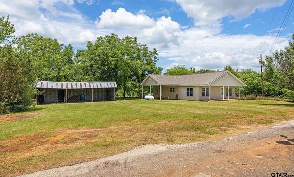 26.3 Acres of Land with Home for Sale in Troup, Texas