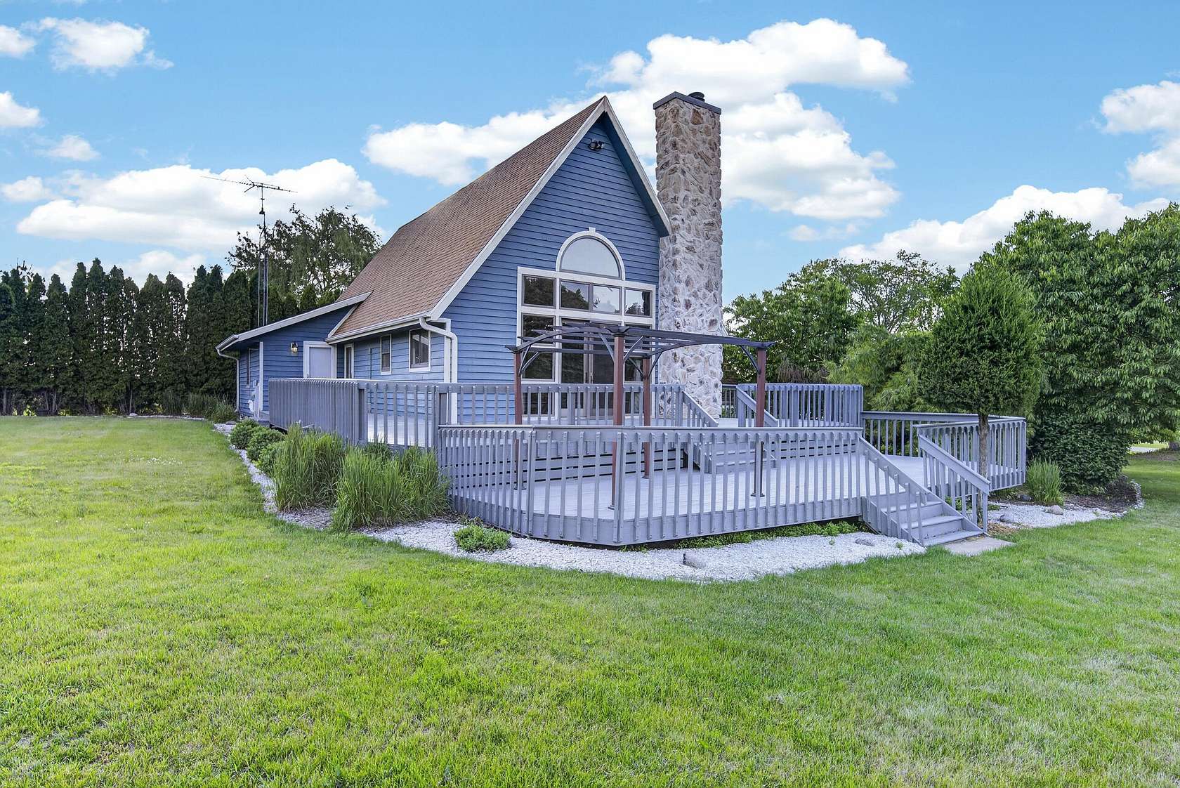 1.5 Acres of Land with Home for Sale in Sheboygan, Wisconsin