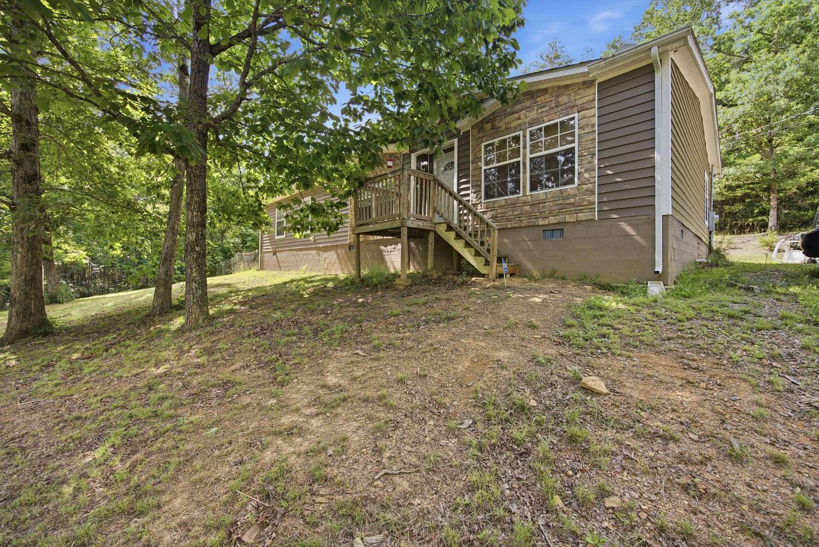 4.39 Acres of Land with Home for Sale in Dunlap, Tennessee