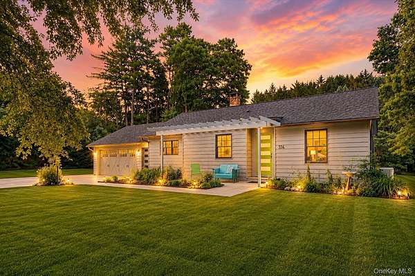 3.45 Acres of Land with Home for Sale in Hyde Park, New York