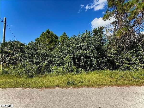 0.25 Acres of Residential Land for Sale in Lehigh Acres, Florida