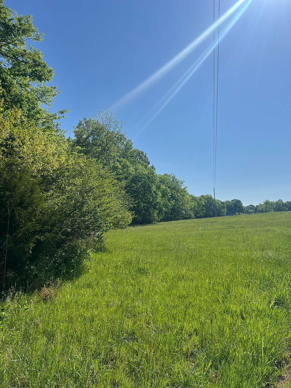 13 Acres of Land for Auction in Hartsville, Tennessee