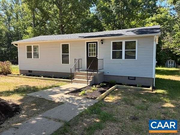 1.6 Acres of Land with Home for Sale in Louisa, Virginia