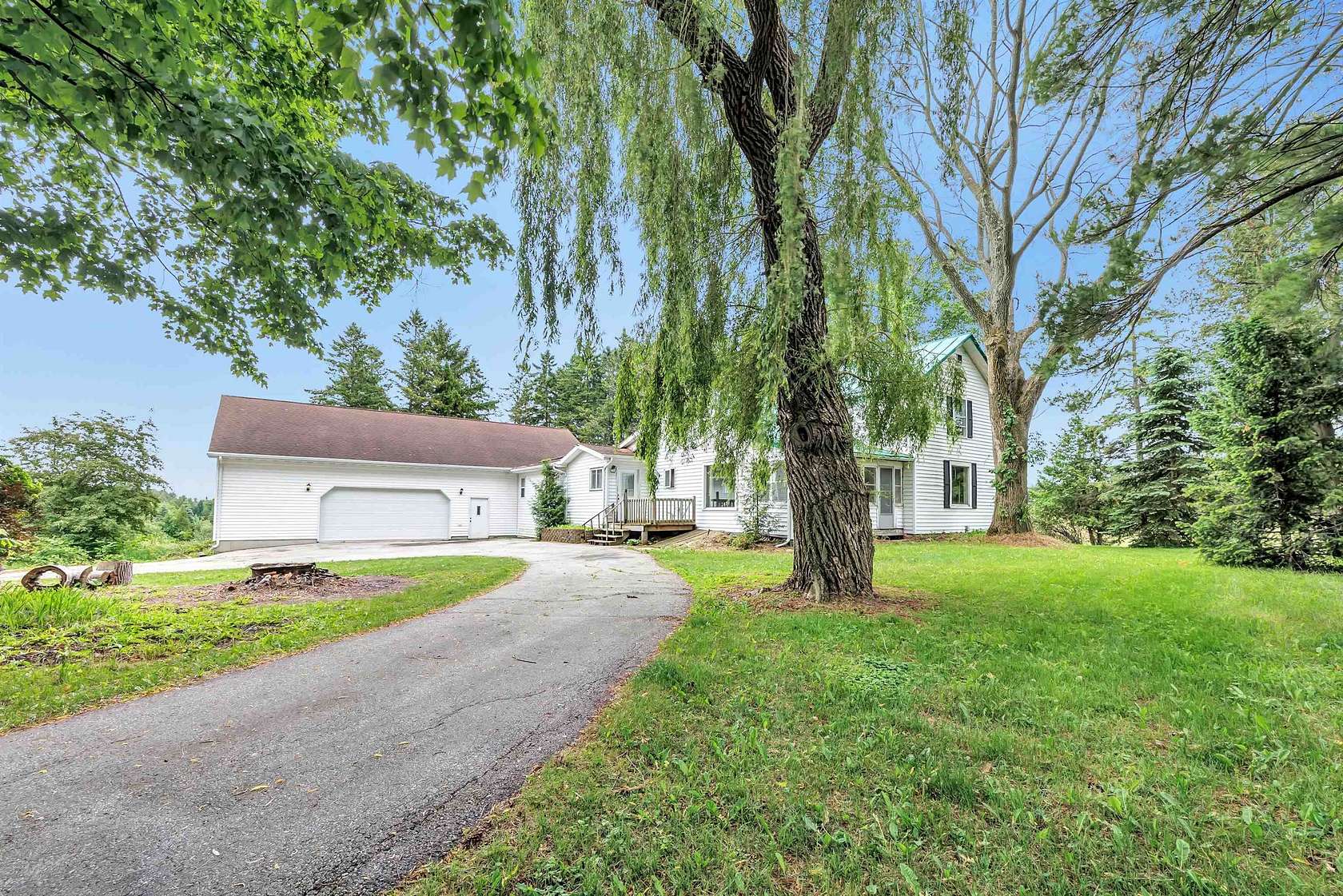 5.6 Acres of Land with Home for Sale in Algoma, Wisconsin
