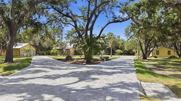 7.75 Acres of Land with Home for Sale in Sarasota, Florida
