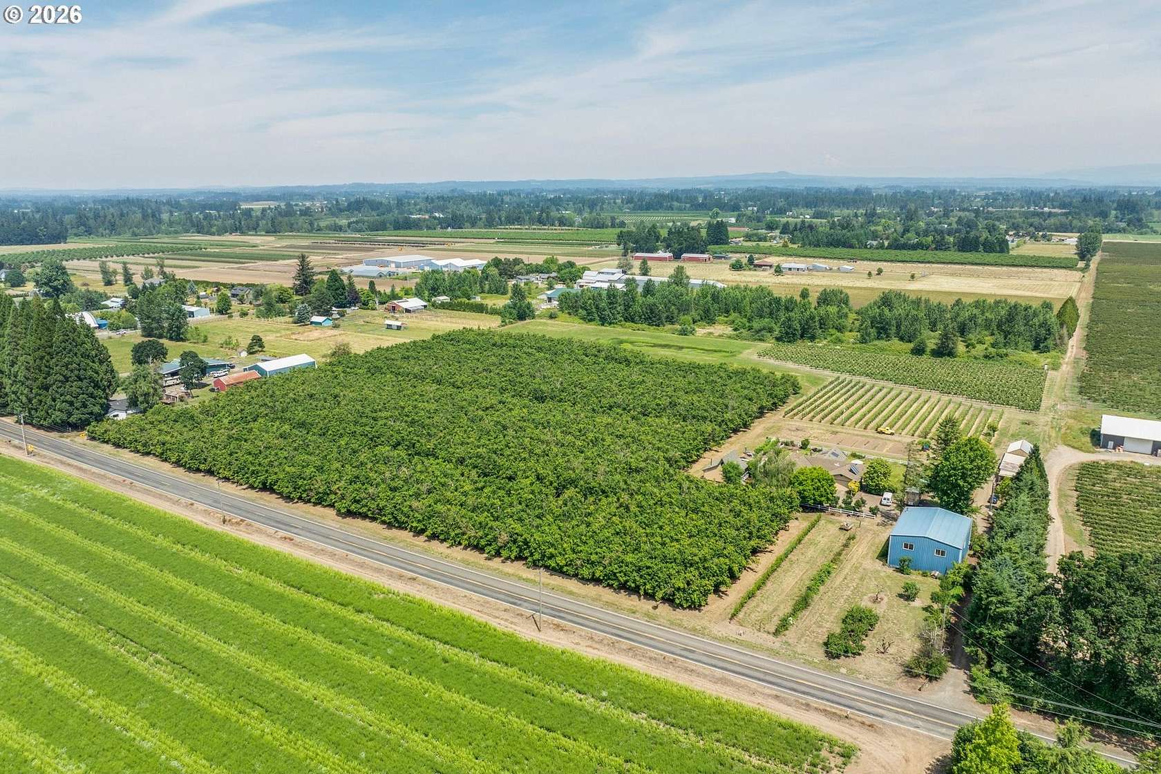 14.7 Acres of Land with Home for Sale in Hubbard, Oregon