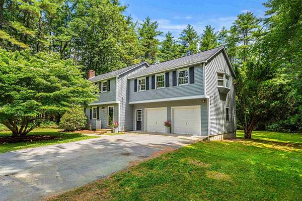 1.5 Acres of Land with Home for Sale in Amherst, New Hampshire