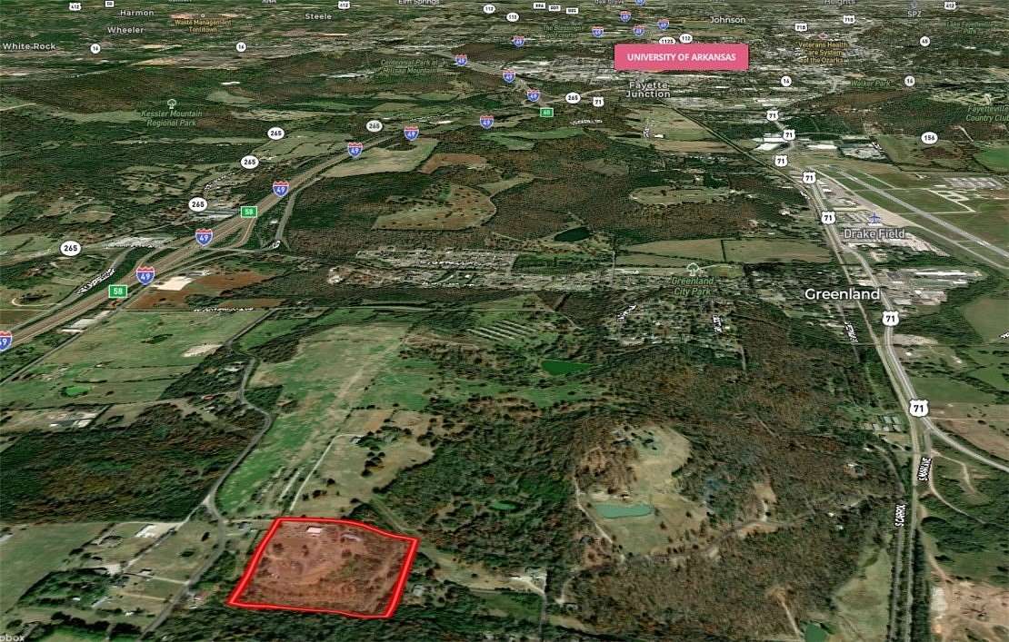 10 Acres of Land for Sale in Fayetteville, Arkansas