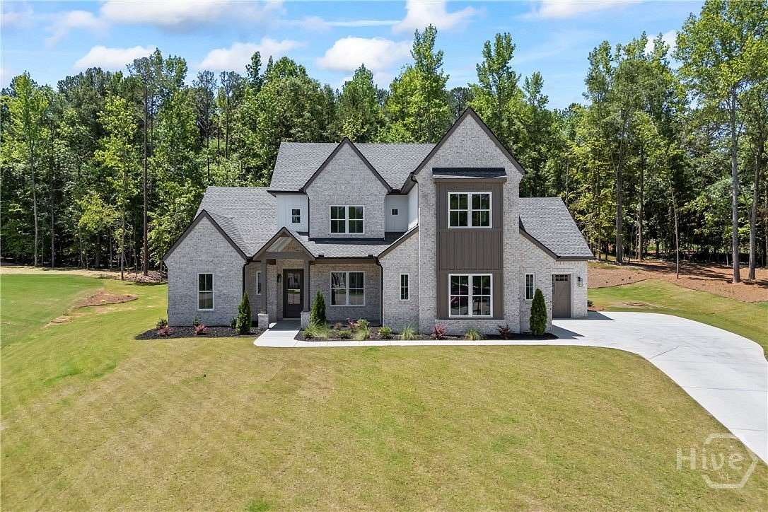 1.5 Acres of Land with Home for Sale in Jefferson, Georgia