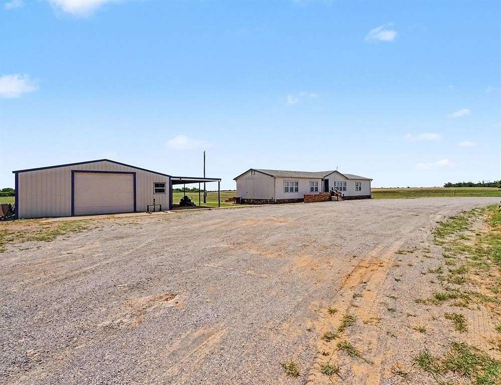 4 Acres of Land with Home for Sale in Sayre, Oklahoma