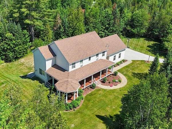 1.59 Acres of Land with Home for Sale in Bangor, Maine