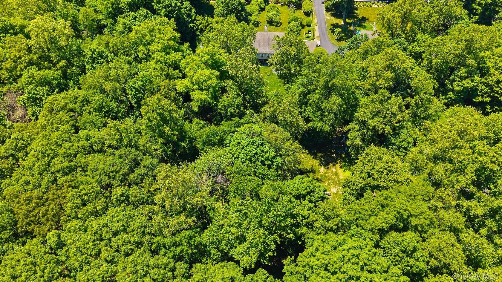2 Acres of Residential Land for Sale in Pound Ridge, New York