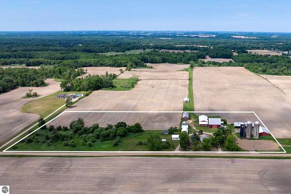 10 Acres of Land with Home for Sale in Mount Pleasant, Michigan