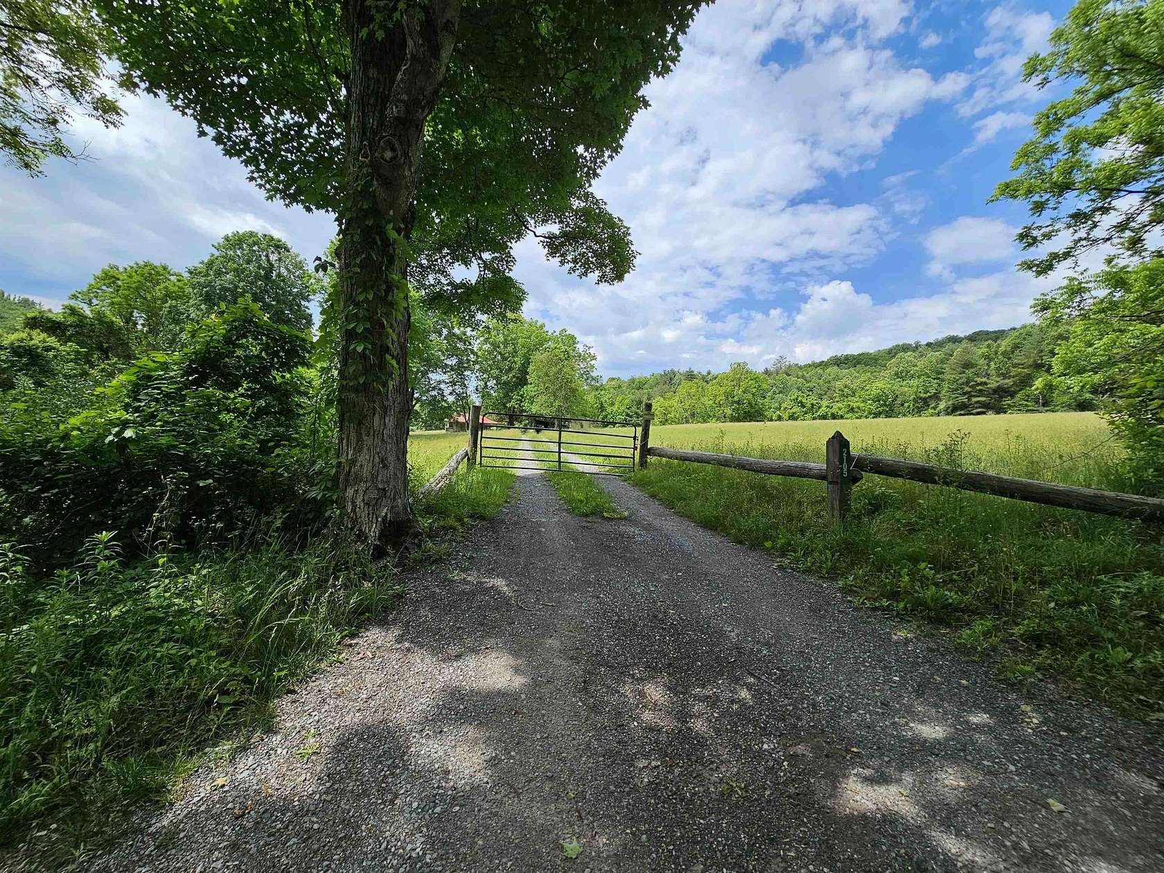 25 Acres of Land with Home for Sale in Hot Springs, Virginia