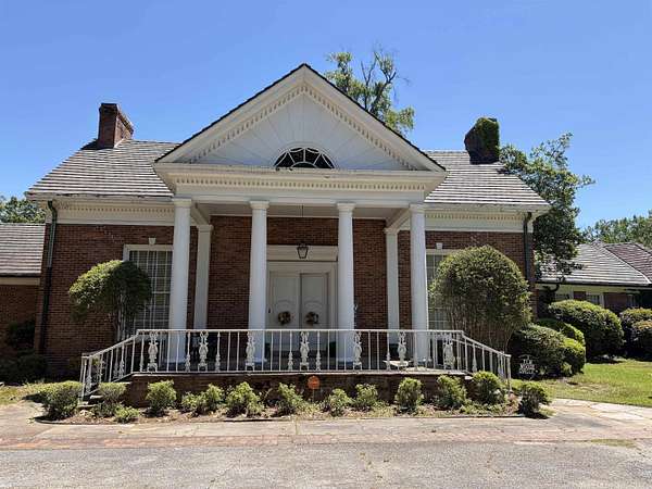4.9 Acres of Land with Home for Sale in Pine Bluff, Arkansas