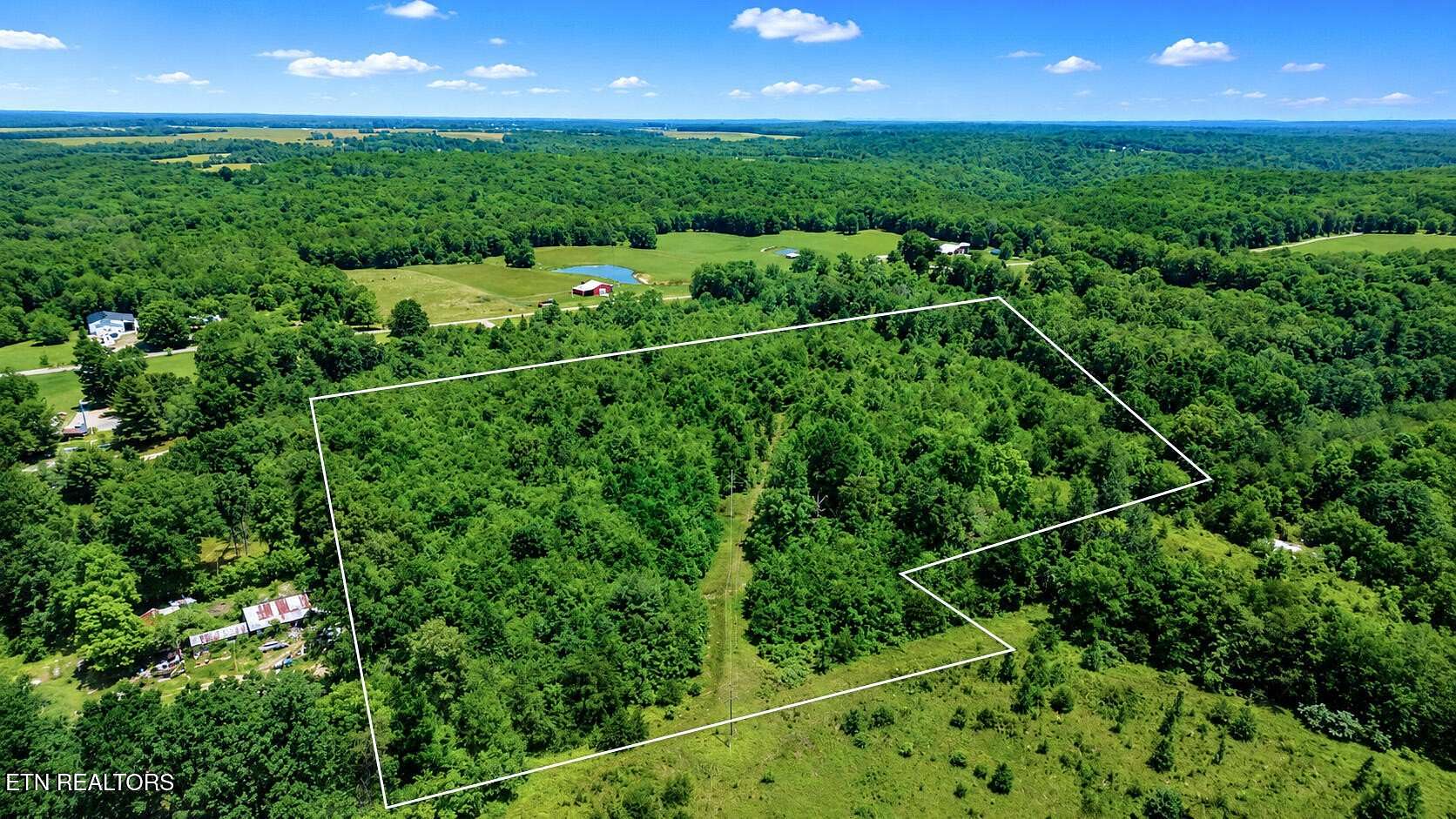 9 Acres of Residential Land for Sale in Crossville, Tennessee