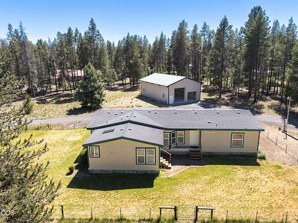2 Acres of Land with Home for Sale in La Pine, Oregon