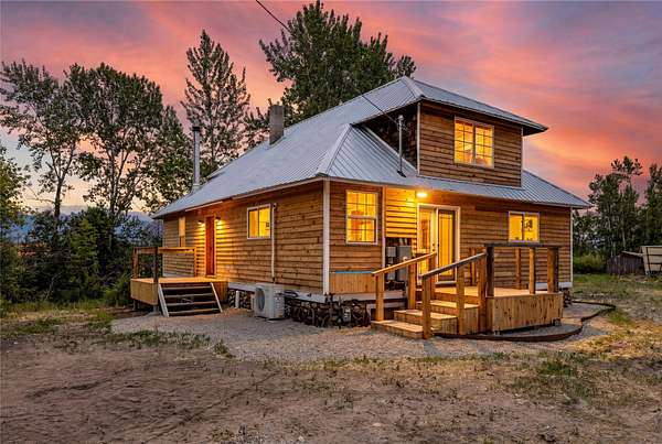 10 Acres of Land with Home for Sale in Hamilton, Montana