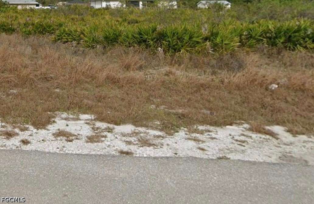 0.25 Acres of Residential Land for Sale in Lehigh Acres, Florida