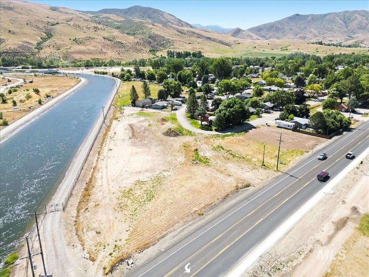 0.33 Acres of Commercial Land for Sale in Horseshoe Bend, Idaho