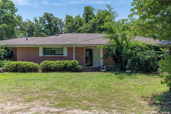 4.18 Acres of Land with Home for Sale in Choctaw, Oklahoma