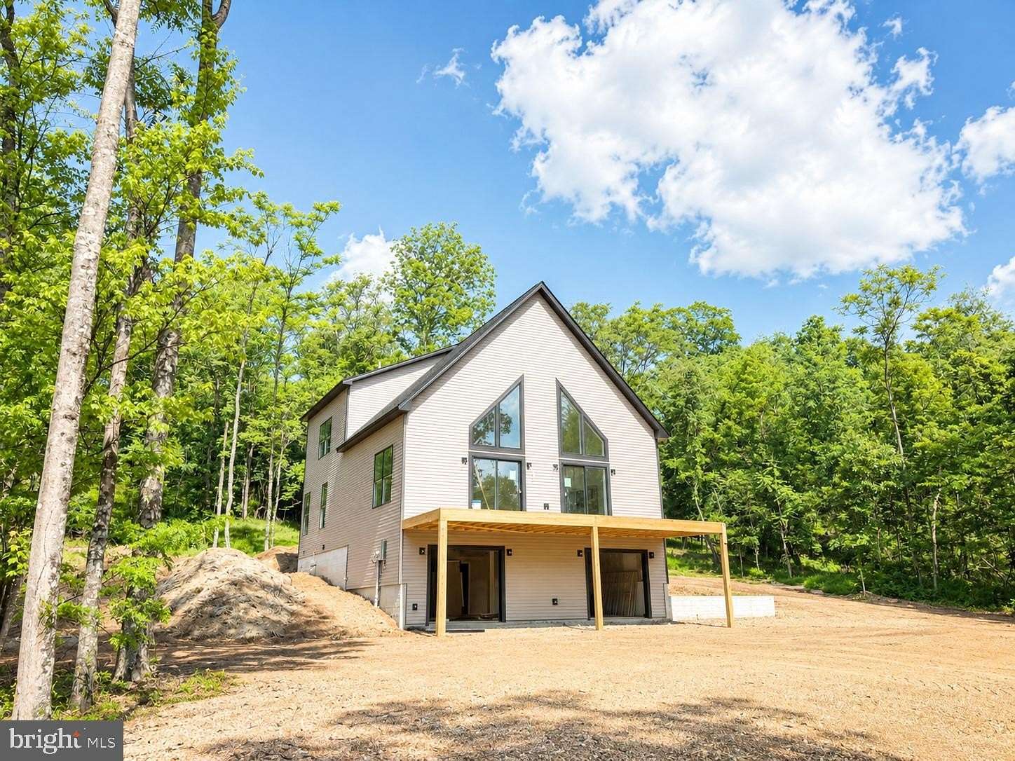 3.15 Acres of Land with Home for Sale in Hedgesville, West Virginia