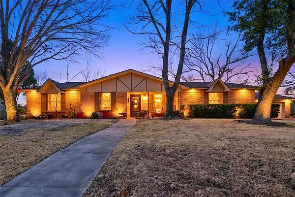 2.69 Acres of Land with Home for Sale in Canton, Texas