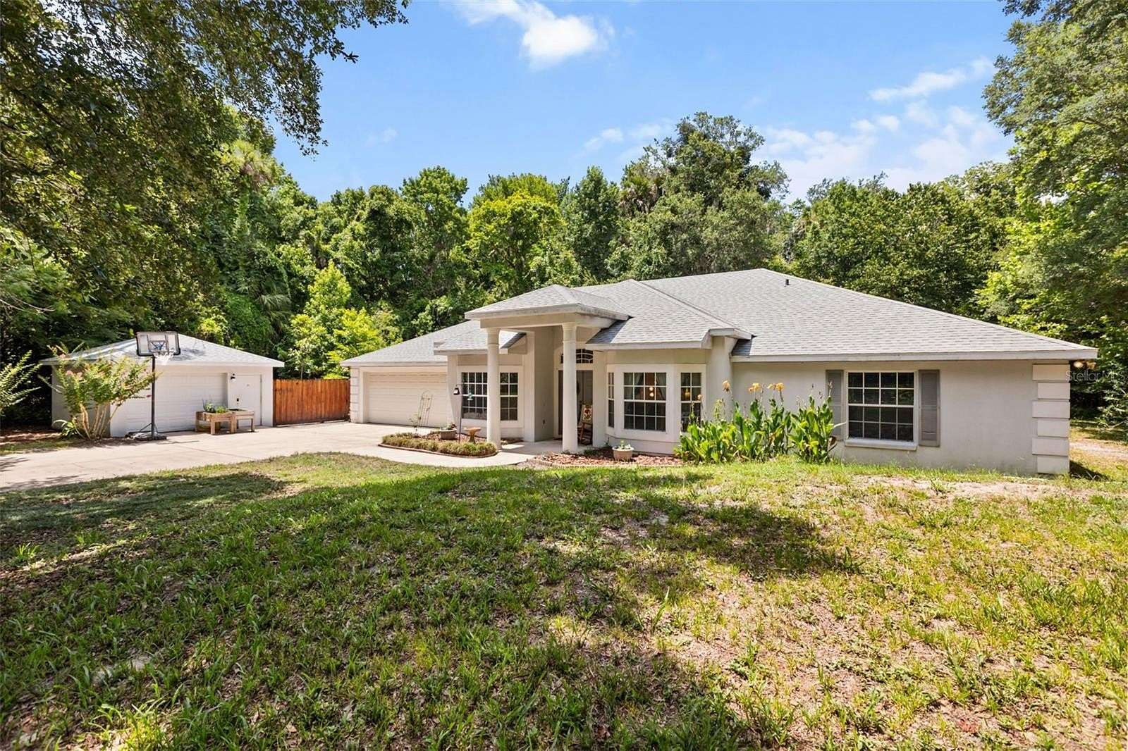2 Acres of Land with Home for Sale in Oviedo, Florida