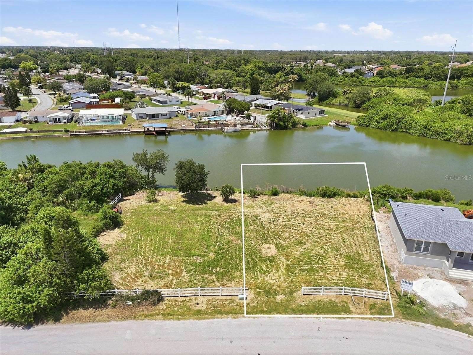 0.39 Acres of Residential Land for Sale in Holiday, Florida