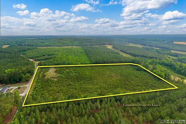 18 Acres of Recreational & Residential Land for Sale in Emporia, Virginia