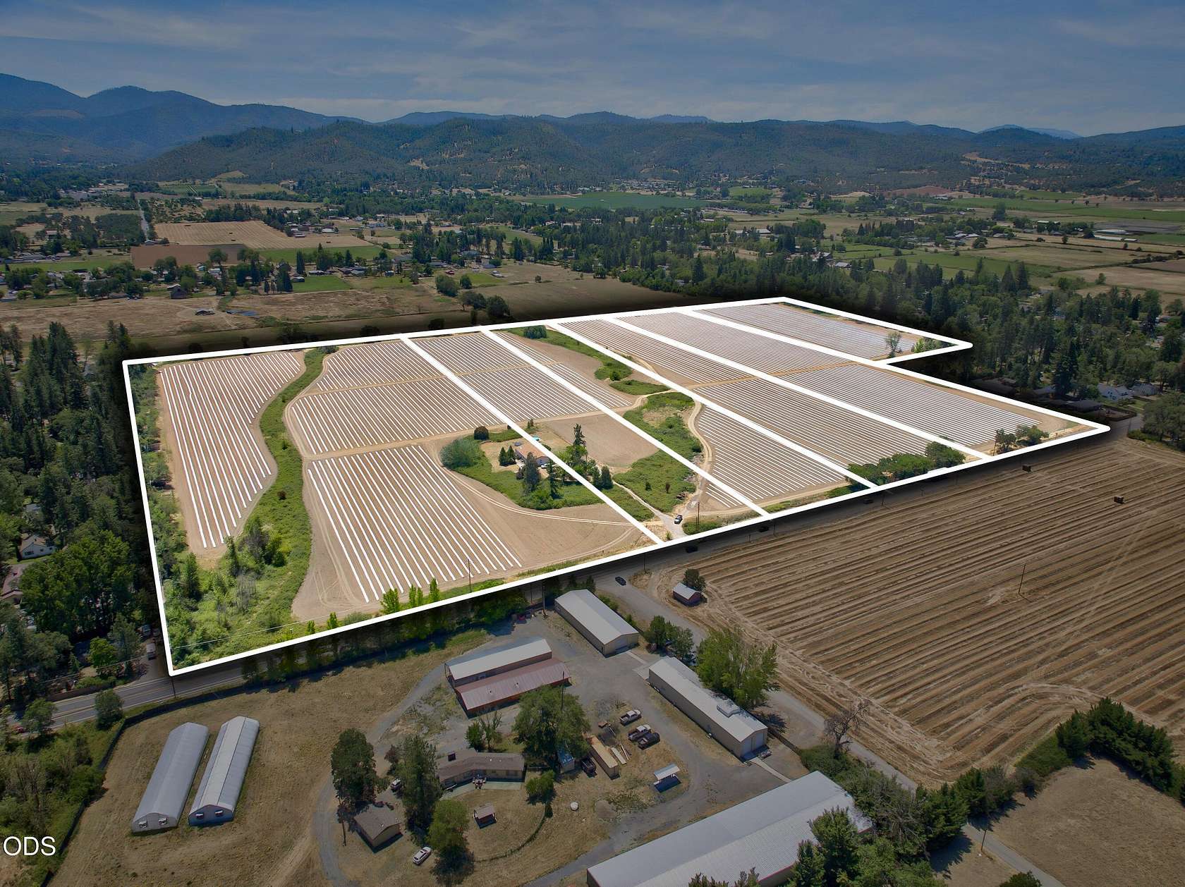52 Acres of Agricultural Land with Home for Sale in Medford, Oregon