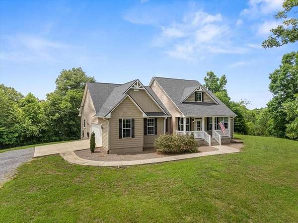 30 Acres of Agricultural Land with Home for Sale in Dalton, Georgia