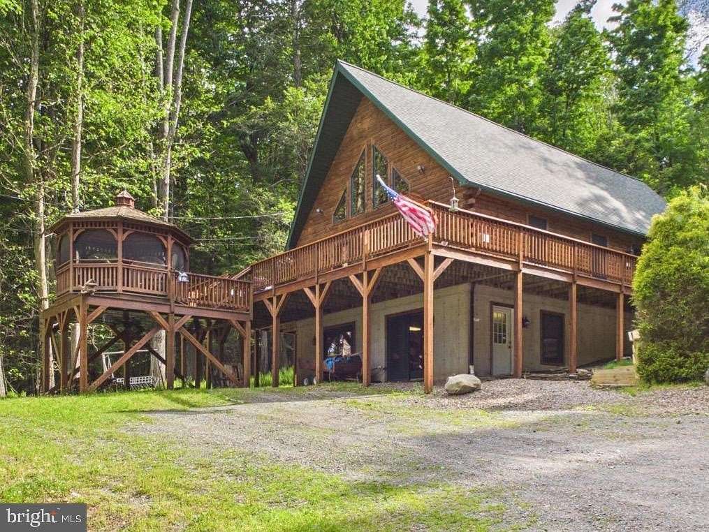 4.53 Acres of Land with Home for Sale in Lakeville, Pennsylvania