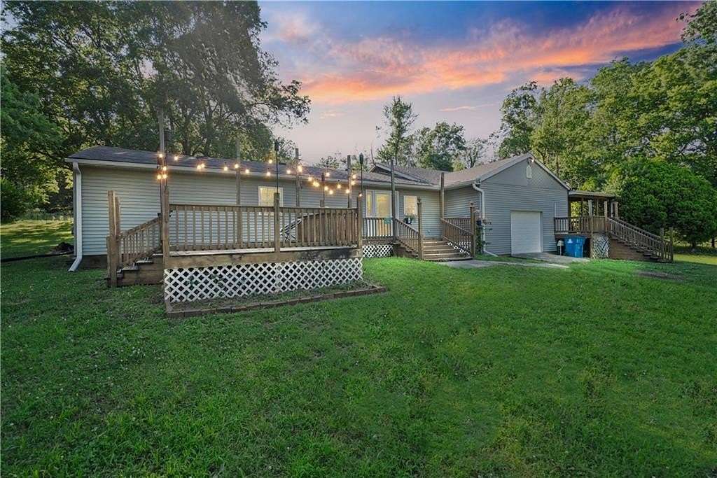 9 Acres of Land with Home for Sale in Coffeyville, Kansas