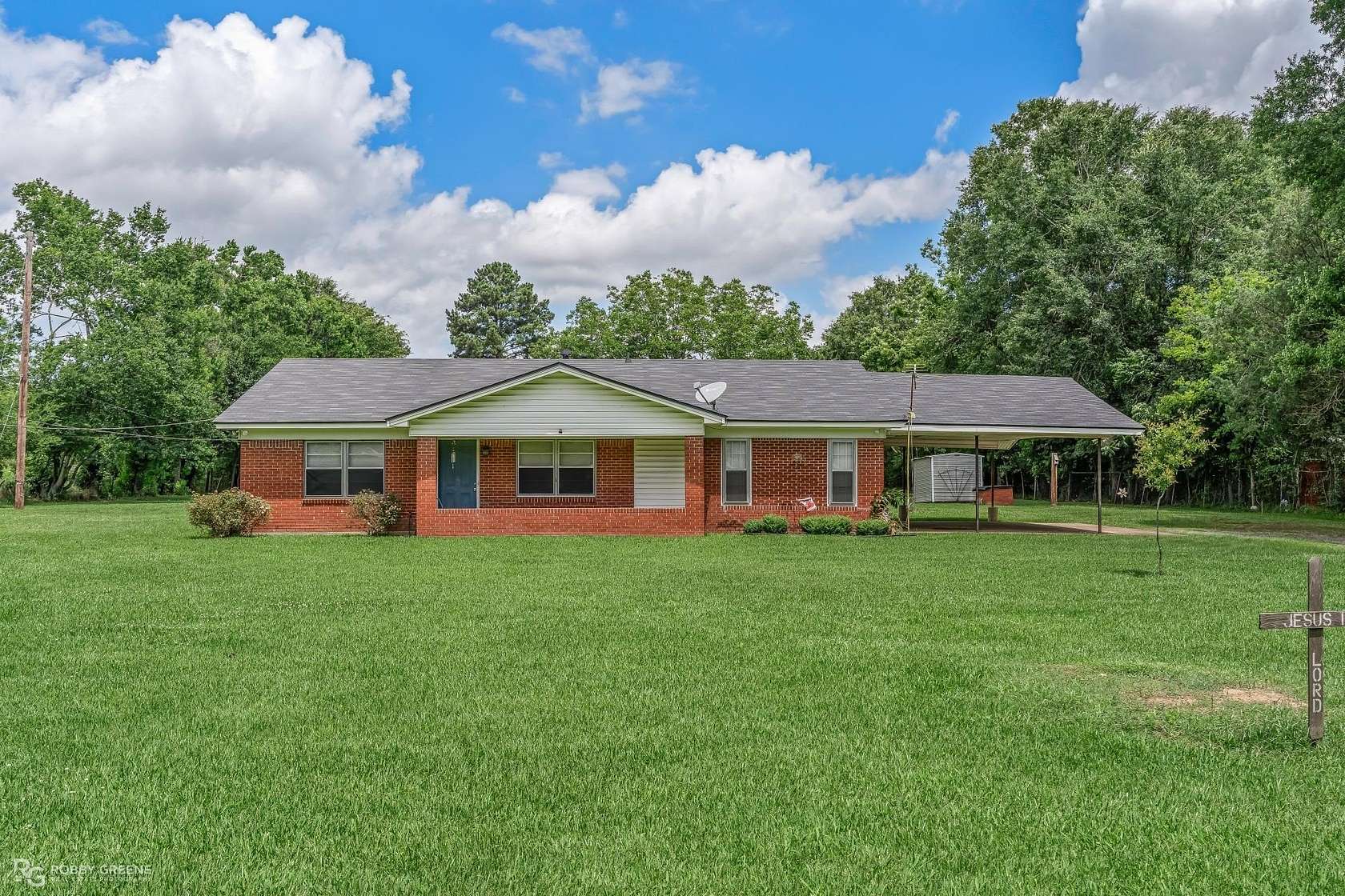2.5 Acres of Land with Home for Sale in Keithville, Louisiana