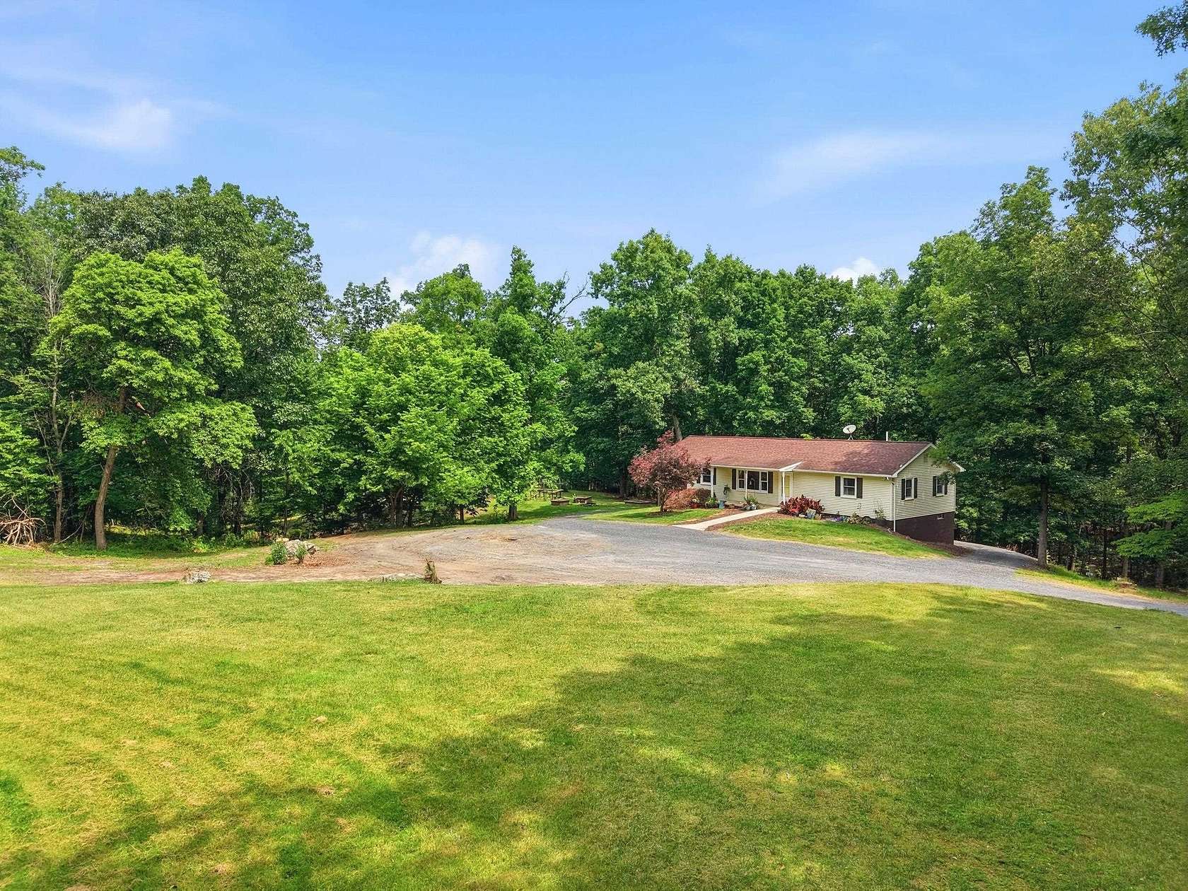 9.3 Acres of Land with Home for Sale in New Market, Virginia