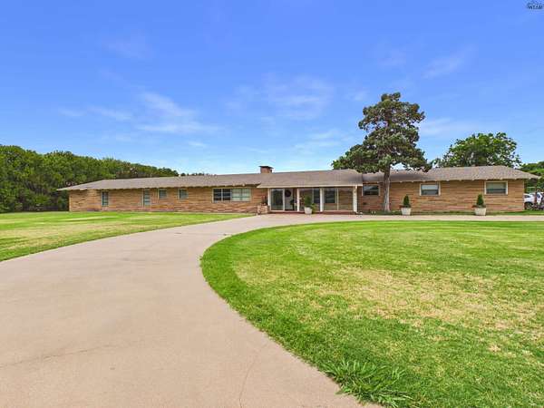 3.83 Acres of Land with Home for Lease in Wichita Falls, Texas