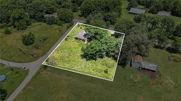 1 Acre of Residential Land for Sale in Gravette, Arkansas