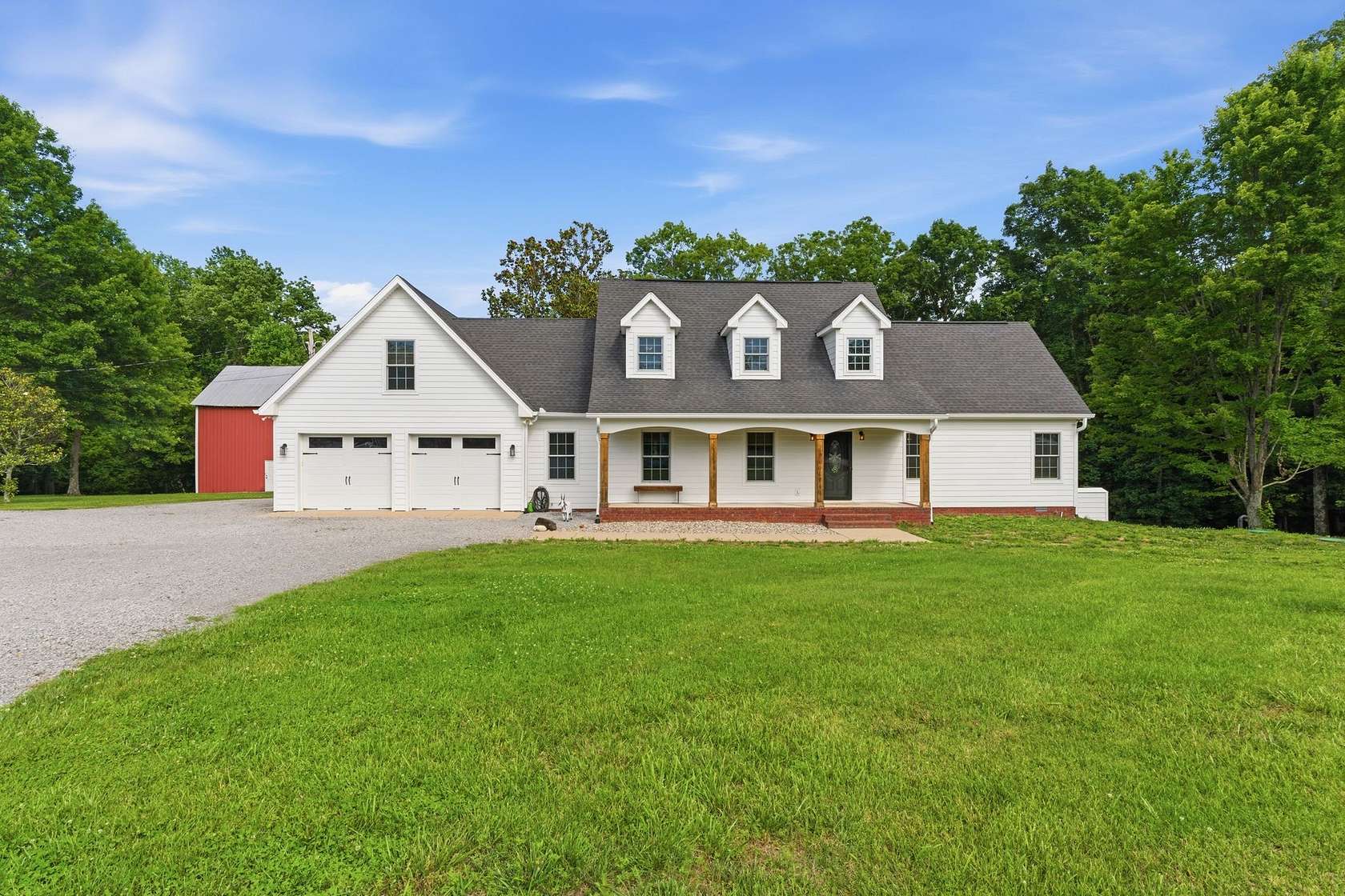 5 Acres of Land with Home for Sale in Greenbrier, Tennessee