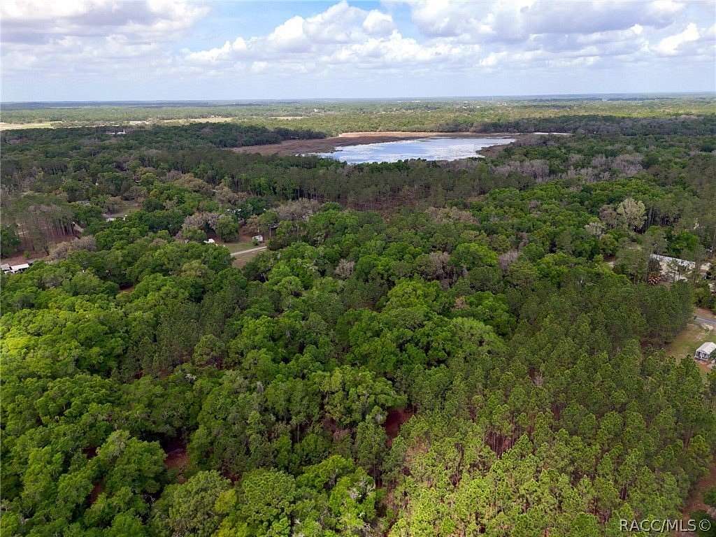 7.73 Acres of Land for Sale in Inverness, Florida