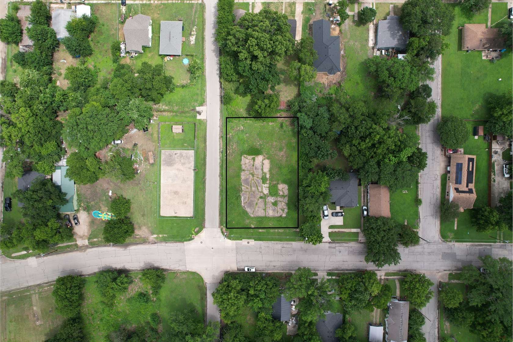 0.32 Acres of Residential Land for Sale in Corsicana, Texas