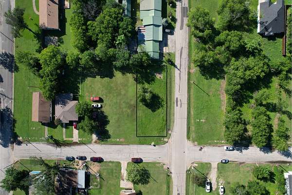 0.13 Acres of Residential Land for Sale in Corsicana, Texas