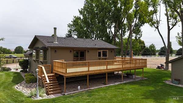 3.5 Acres of Land with Home for Sale in New Plymouth, Idaho