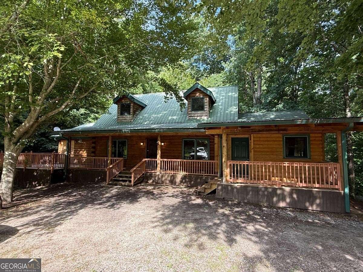 9 Acres of Land with Home for Lease in Alpharetta, Georgia