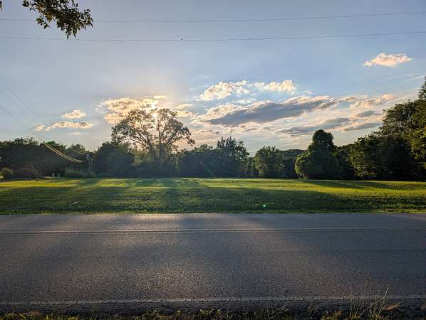 2.6 Acres of Residential Land for Sale in Lebanon, Tennessee